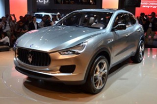 越野摩托的骑行技巧有哪些？越野摩托骑行时的安全注意事项是什么？