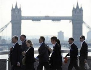 如何申请失业相关事项？失业申请有哪些步骤？