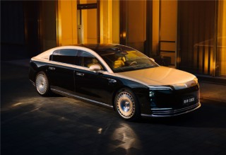 尊界S800先行者交付：每个车主都会选装 隐私套件最吃香