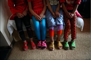 如何处理农村建房事务？怎样确保建房顺利进行？