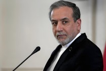 伊朗外长：美国必须在停火和“继续战争”间做出选择