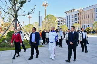 盛帆史上最大捐赠2018万！反哺母校发展