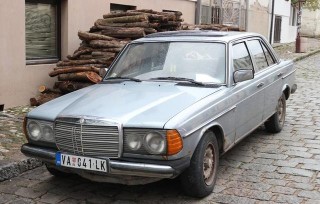 汽车电瓶保养需要注意什么？