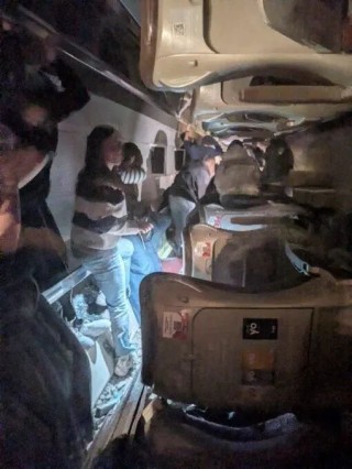 已致39死170伤，西班牙突发高铁脱轨相撞重大事故，轨道刚换新，首相：深切悲痛