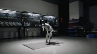 风语筑战略伙伴松延动力人形机器人登陆央视春晚！