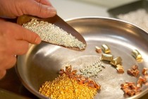 黄金期货与实物黄金投资差异？