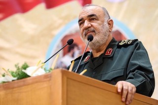 核心团队遭重创后，哈梅内伊强硬发声：战斗开始了，决不妥协