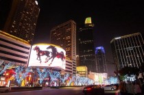 当年轻人主导春节，反向过年带飞酒店业