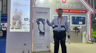 一年四登央视！红豆股份投资的“大头阿亮”，如何成为养老机器人标杆？