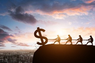 期货交易中的风险控制流程改进？