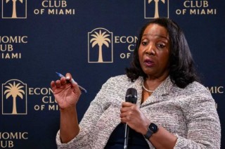 美联储理事库克称央行可能无法应对人工智能引发的失业