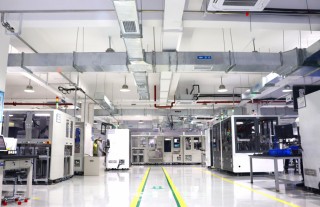 政务大厅里“店小二”变“合伙人”｜中国“企”示录·上海