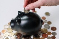 如何进行资金充值操作？资金充值操作有哪些注意事项？