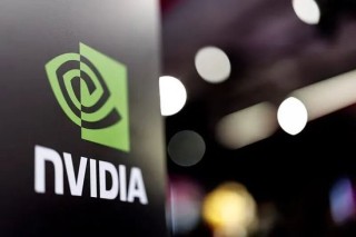 英伟达被起诉，用盗版训练大模型成行业潜规则？