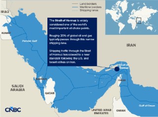 霍尔木兹海峡航运几近停滞：谁在通行、谁仍滞留或改道