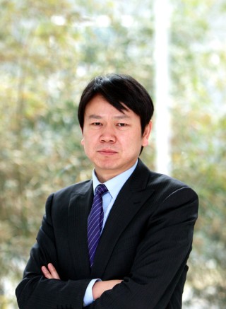 刘俏：当你凝视自己，也望见了宇宙的轮廓丨光华@破五