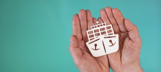 如何看待保险产品相关情况？如何评估这类产品？