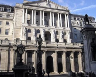 银行的理财产品的发行渠道有哪些差异？