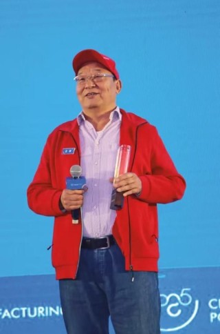青岛双星名人集团董事长发公开信称家人逼迫交出管理权？公司回应