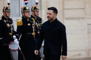 12月10日外盘头条：泽连斯基将向美提交新版和平提案 哈塞特认为美联储降息空间不止25个基点