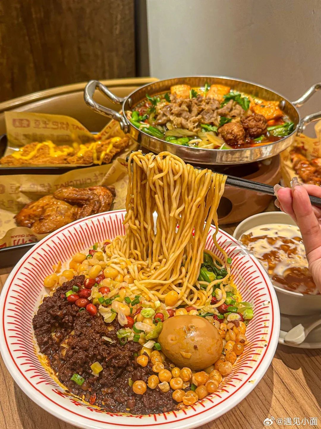 三位85后校友开面馆,一年卖了11个亿 第1张 三位85后校友开面馆,一年卖了11个亿 第1张