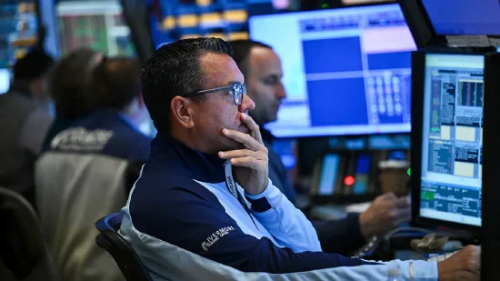 尾盘:三大股指本月均将录得跌幅 第1张 尾盘:三大股指本月均将录得跌幅 第1张