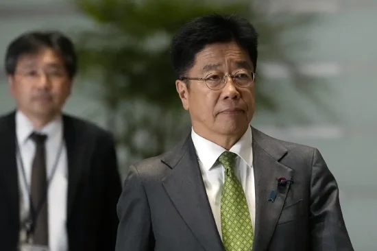 日本财务大臣首提“美债持仓作为关税谈判筹码” 释放战略威慑信号 第1张 日本财务大臣首提“美债持仓作为关税谈判筹码” 释放战略威慑信号 第1张