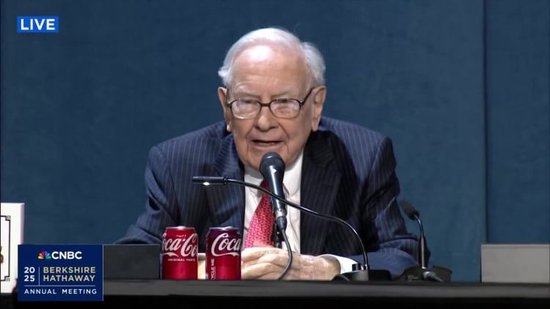 重磅！2025巴菲特股东大会问答一览：贸易不应成为武器 市场波动实属常态 突然宣布年底卸任CEO  第1张