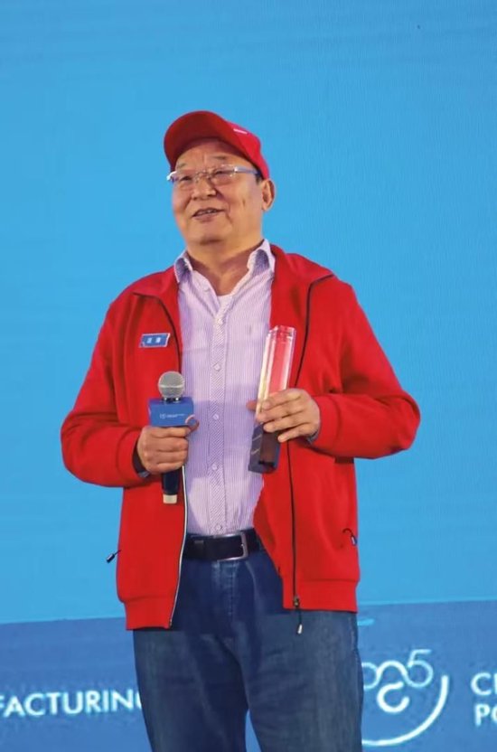 青岛双星名人集团董事长发公开信称家人逼迫交出管理权?公司回应 第2张 青岛双星名人集团董事长发公开信称家人逼迫交出管理权?公司回应 第2张