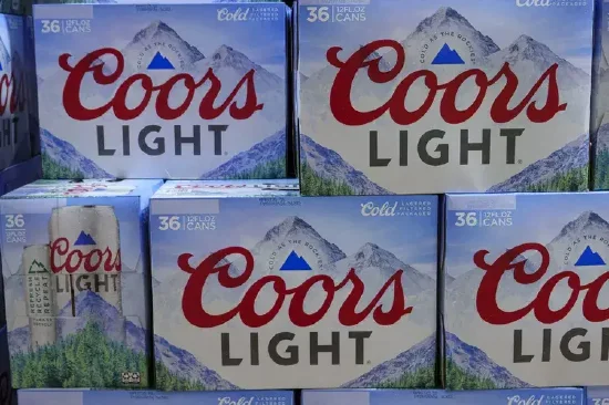 摩森康胜下调全年预期并计划削减开支 消费者支出疲软引担忧 第1张 摩森康胜下调全年预期并计划削减开支 消费者支出疲软引担忧 第1张