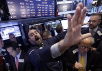 如何运用高频交易策略进行期权操作？高频交易在期权市场中的风险如何控制？  第1张