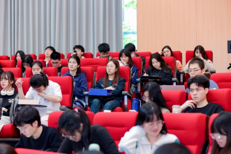 515投资者保护日 | 校园深耕、文化创新!南方基金荣获2025年度最具影响力投教项目奖与最佳投资者教育创新奖 第9张 515投资者保护日 | 校园深耕、文化创新!南方基金荣获2025年度最具影响力投教项目奖与最佳投资者教育创新奖 第9张