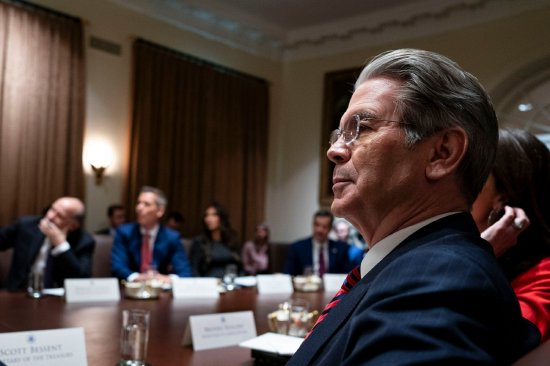 特朗普称贝森特讲话时 “市场真的会听”  第1张