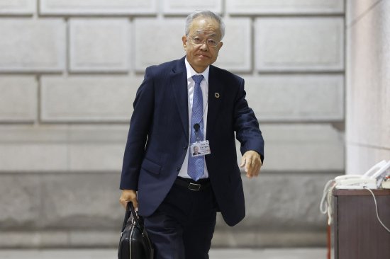 日本央行即将去职的最鸽派委员警告不要仓促加息  第2张
