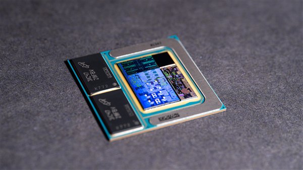 近1.5亿像素!Intel Lunar Lake处理器超高清内核照 第14张 近1.5亿像素!Intel Lunar Lake处理器超高清内核照 第14张