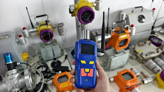 重生的TA | 关税博弈里的检测厂,如何造出石化业的“香饽饽”? 第1张 重生的TA | 关税博弈里的检测厂,如何造出石化业的“香饽饽”? 第1张