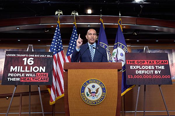 “特朗普联盟正在分崩离析,这不仅与马斯克有关” 第2张 “特朗普联盟正在分崩离析,这不仅与马斯克有关” 第2张