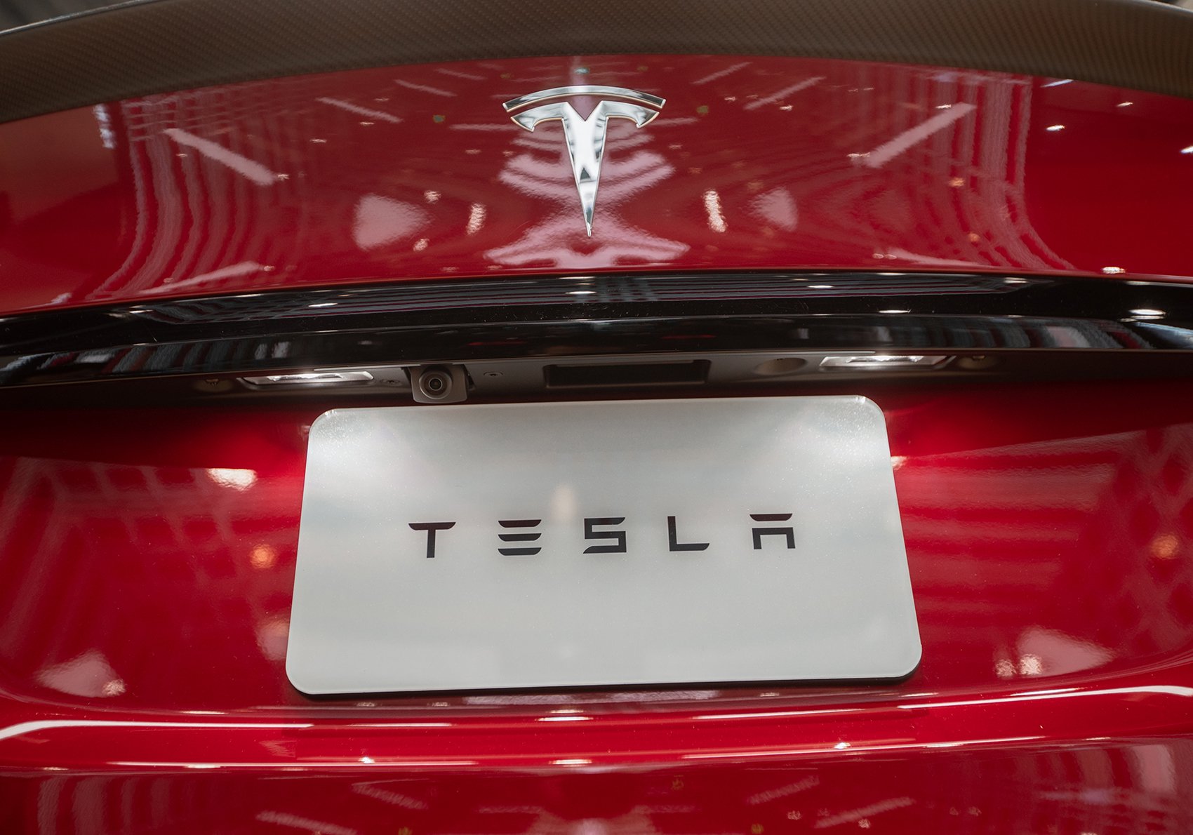 特斯拉官宣!这款车正式开售,28.85万元起!特斯拉第三季度全球交付49.7万辆创新高,公司股价上涨了约40% 第4张 特斯拉官宣!这款车正式开售,28.85万元起!特斯拉第三季度全球交付49.7万辆创新高,公司股价上涨了约40% 第4张