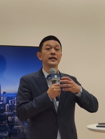 蔚来李斌:很多友商两、三年前决策做增程产品,路线完全可以理解 第1张 蔚来李斌:很多友商两、三年前决策做增程产品,路线完全可以理解 第1张