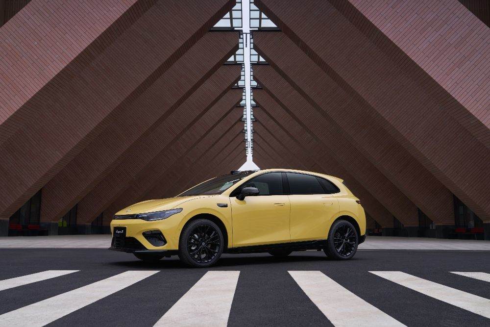 零跑Lafa5上市:限时9.28万起 支持26项辅助驾驶功能 第2张 零跑Lafa5上市:限时9.28万起 支持26项辅助驾驶功能 第2张