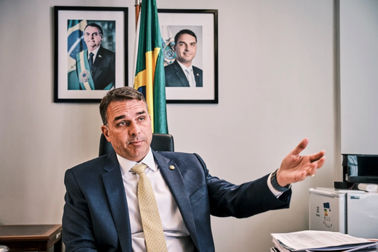 突发,黑天鹅!股汇双杀! 第1张 突发,黑天鹅!股汇双杀! 第1张