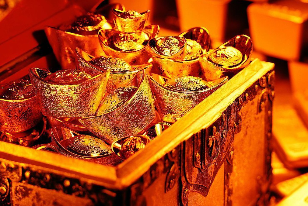 黄金和股票投资哪个更值得？  第1张