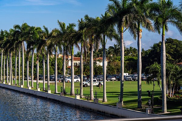 特朗普称实时观看马杜罗被捕 行动部署“数量庞大”空中力量  第1张