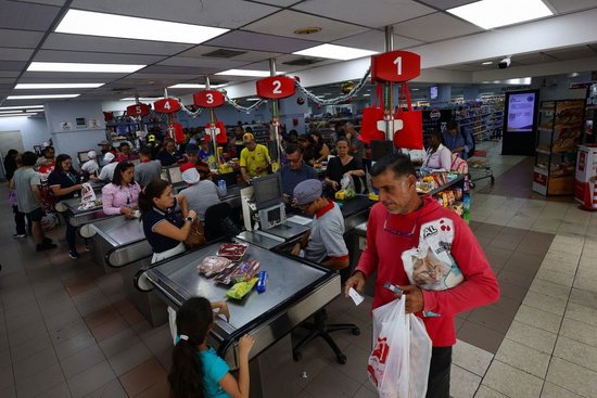 第1现场｜多方角力委内瑞拉：审判、变局与国际声援  第14张