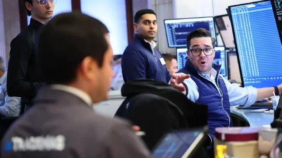 早盘:美股继续上扬 道指上涨200点 第1张 早盘:美股继续上扬 道指上涨200点 第1张