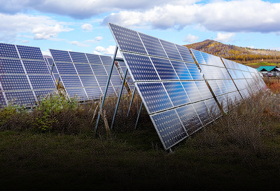 价格触底,长夜未尽:光伏产业在过剩与希望之间跋涉 第1张 价格触底,长夜未尽:光伏产业在过剩与希望之间跋涉 第1张