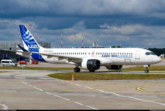 空客将开始销售更大型的A220喷气式飞机  第1张