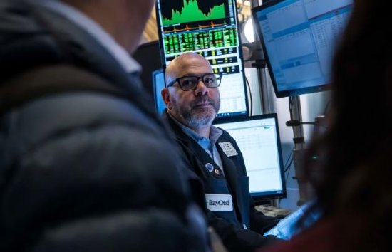 盘前：纳指期货跌0.68% 白银再度暴跌  第1张