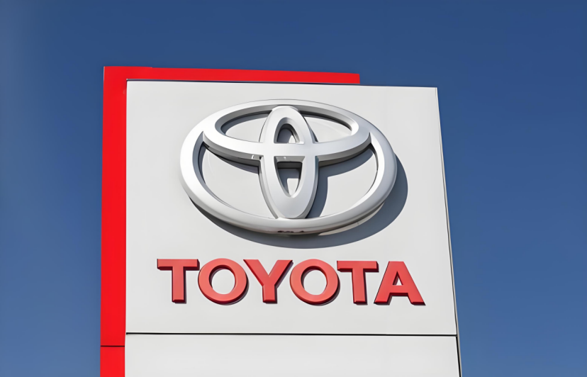 净利润暴跌43%！丰田紧急换帅，日系车阵营分裂，中国市场成终极考场  第1张