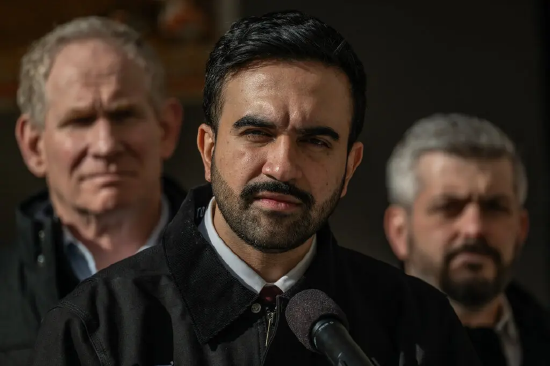 纽约民众对伊朗遇袭反应不一:愤怒、焦虑与喜悦交织 第1张 纽约民众对伊朗遇袭反应不一:愤怒、焦虑与喜悦交织 第1张